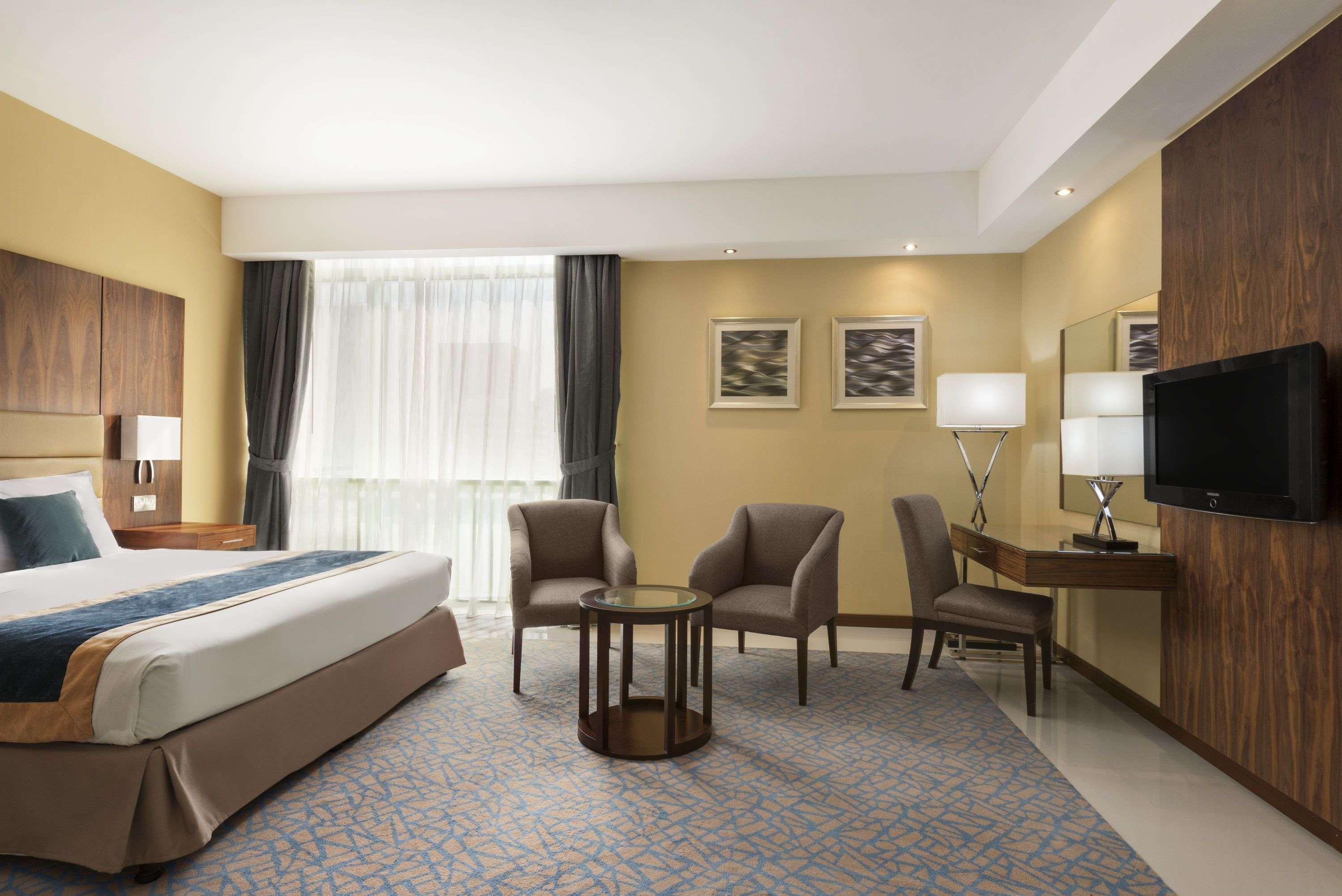 Howard Johnson By Wyndham Abu Dhabi Downtown Экстерьер фото