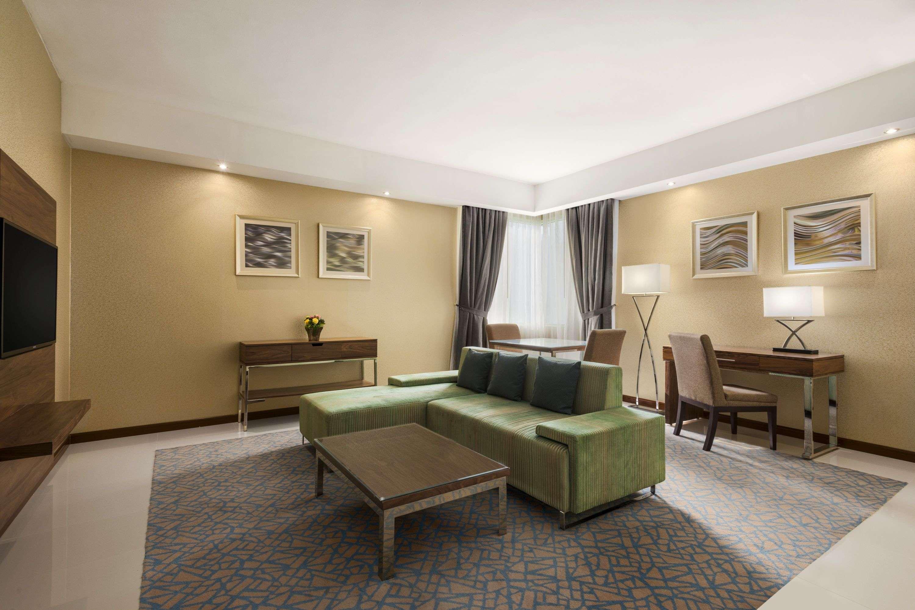 Howard Johnson By Wyndham Abu Dhabi Downtown Экстерьер фото